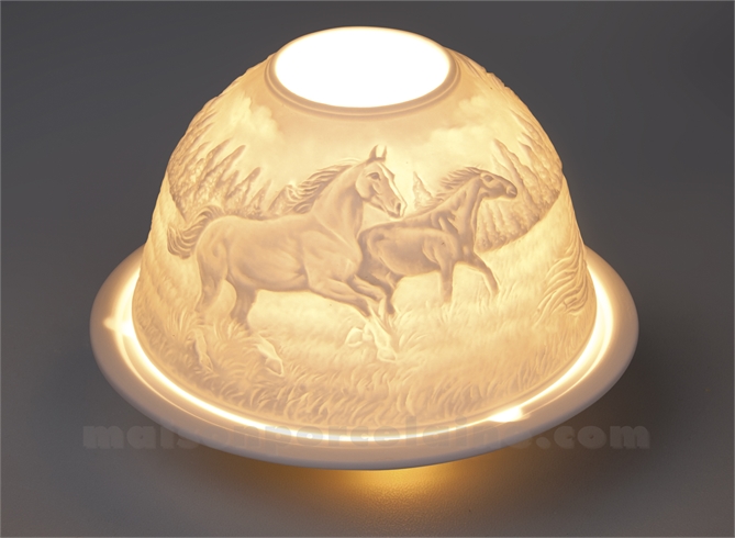 PHOTOPHORE LITHOPHANIE BISCUIT DE PORCELAINE CHEVAUX AU GALOP